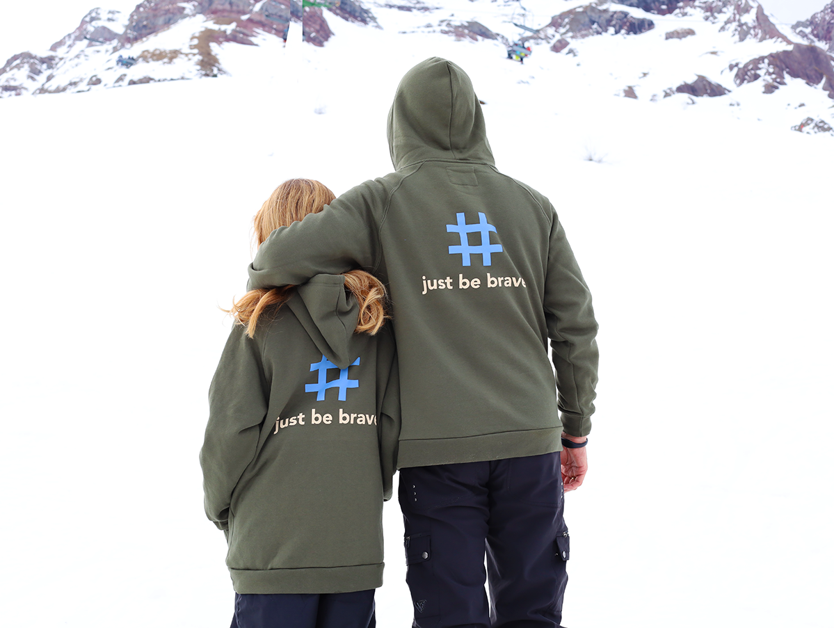 Sudadera verde &quot;just be brave&quot;